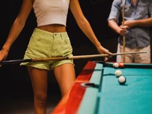 Jak grać w bilard w 3 osoby